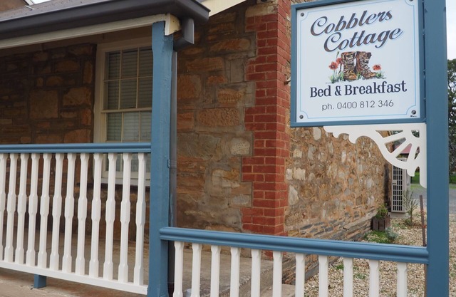 Cobblers Cottage B & B accommodation