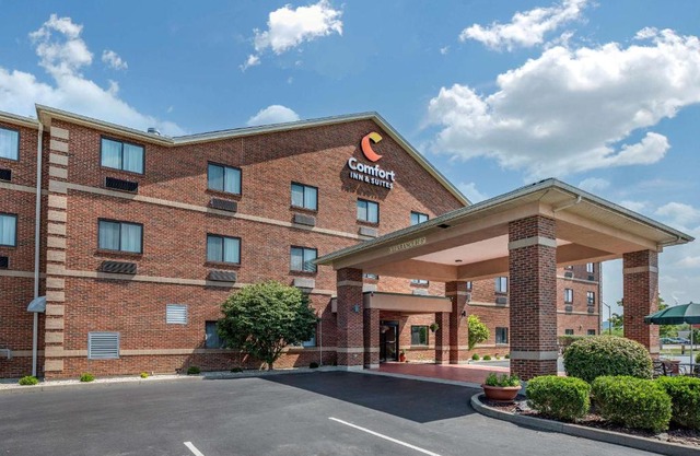 Comfort Inn & Suites Lawrenceburg
