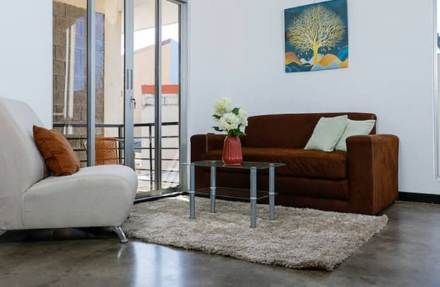 Comfortable and modern apartment near the airport