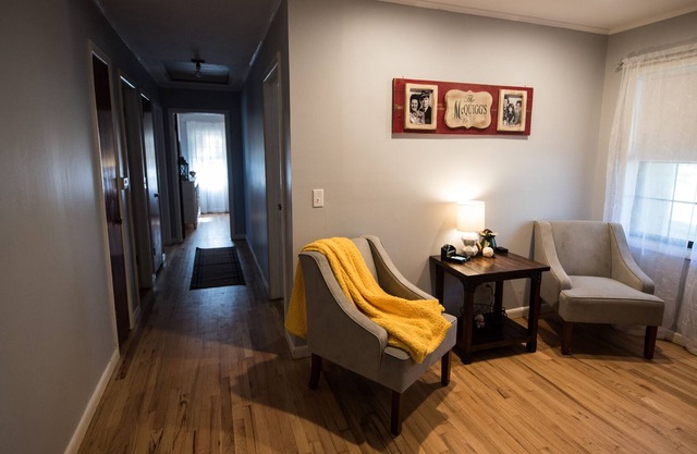 Comfortable Home near Casinos and NEO.