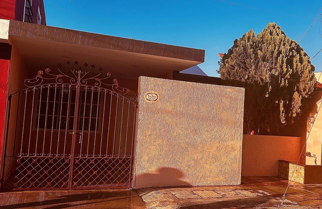 Comfortable house to rest! clean and cozy, well located (pets allowed)