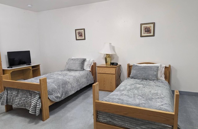 Comfortable Room For Two - Room 115