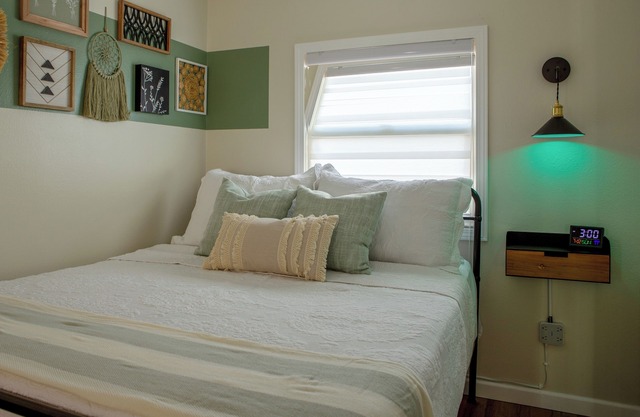 Comfy Guest House in St Pete