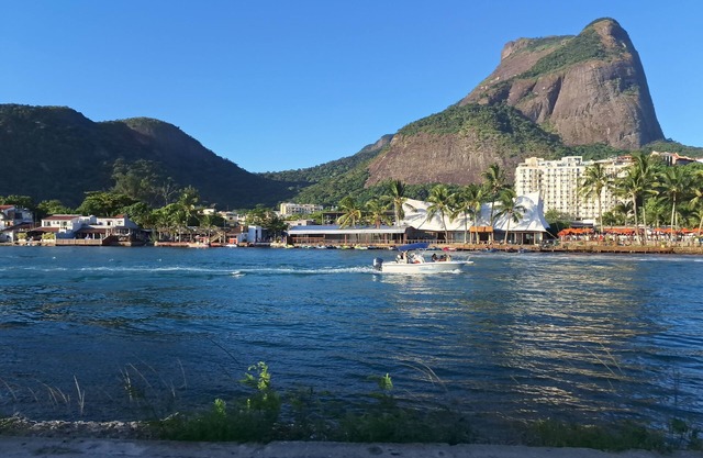 Complete apartment with free parking in Rio