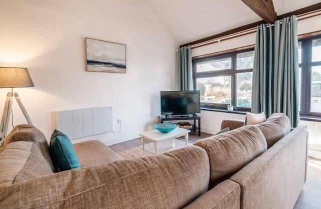 Complex of Cottages nr Bude Sleeps 36