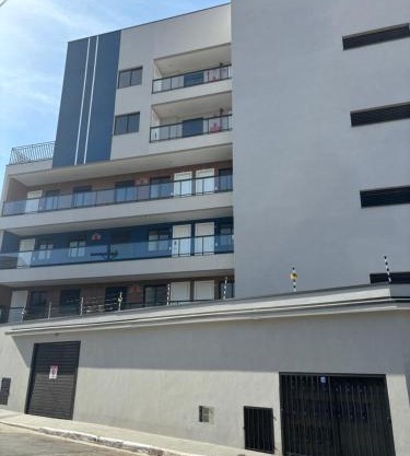 Condominio IPE ROXO