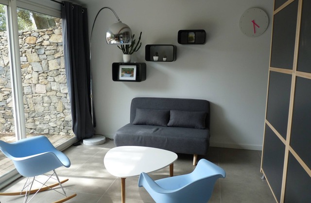Contemporary Mazet in the heart of Nîmes