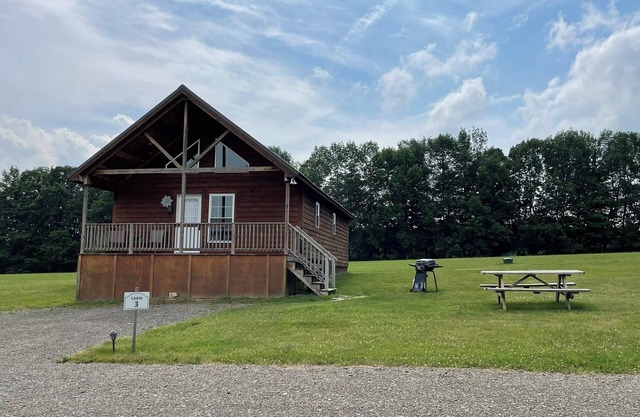 Cooperstown Double Play Cabins 3 Near Baseball
