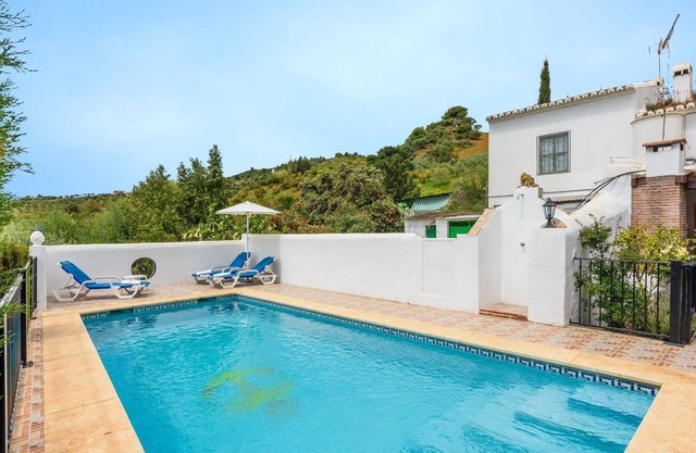Cortijo los Valles Alozaina by Ruralidays