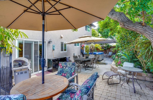 Costa Mesa Rental w/Private Hot Tub & Fire Pit!