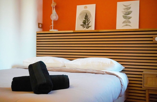 Cosy 2-bedroom apartment - RER C 400m