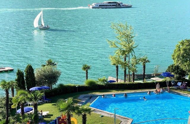 Cosy apartment for 3 guests with pool, WIFI, A/C, TV, balcony and parking