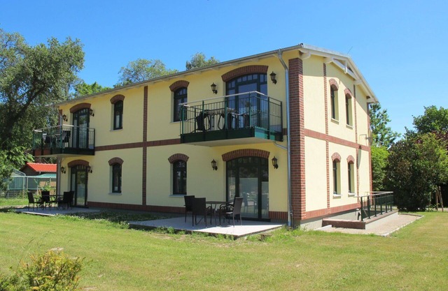 Cosy apartment for 3 people with WIFI, TV, balcony, pets allowed and parking