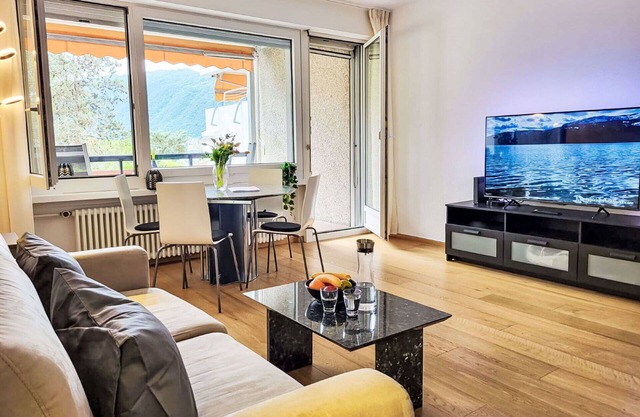 Cosy apartment for 4 people with pool, A/C, WIFI, TV, balcony and panoramic view