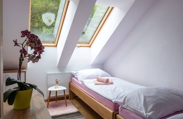 Cosy apartment for 4 people with WIFI, TV and parking