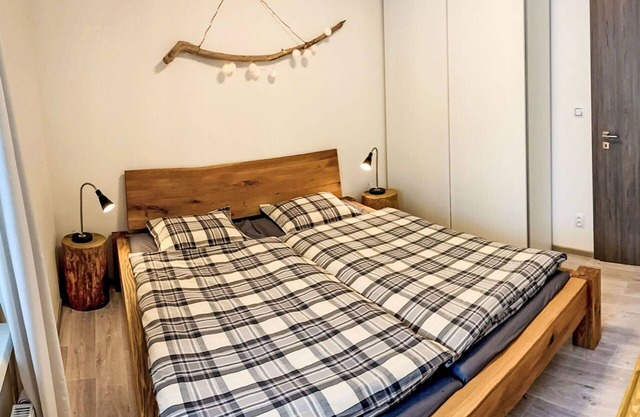 Cosy apartment for 5 guests with WIFI, TV and parking