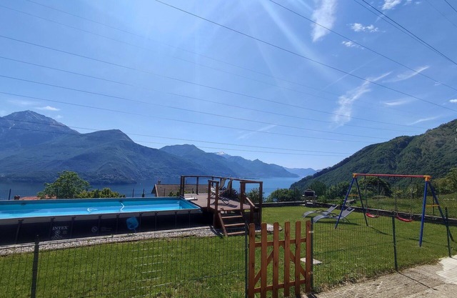 Cosy apartment for 6 guests with pool, WIFI, hot tub, TV, terrace and parking