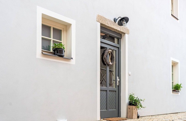 Cosy apartment for 4 guests with WIFI, terrace, pets allowed and parking