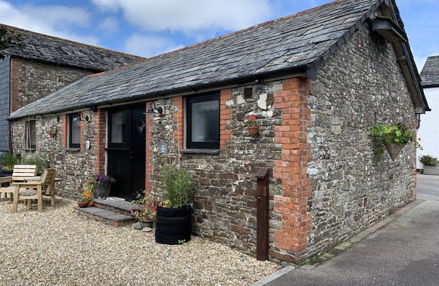 Cosy barn for couples in peaceful rural surroundings near Bude coast