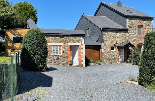 Cosy cottage with sauna and bubblebath near Bouillon