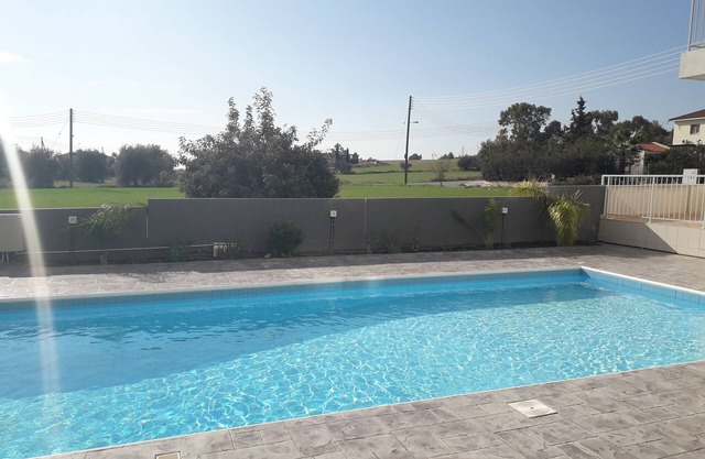 Cosy* Family friendly* 3BDR/Apartment With Pool - Free WIFI