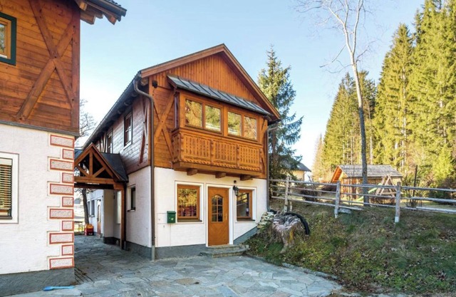 Cosy holiday home with terrace near the slopes