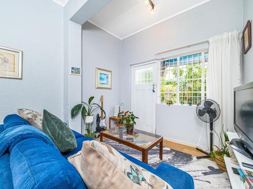 Cosy Victorian Style Full Apartment