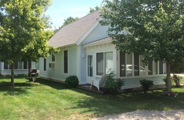 Cottages at Summer Village, fully furnished cottage, Wi-fi, heated pools, hot tub