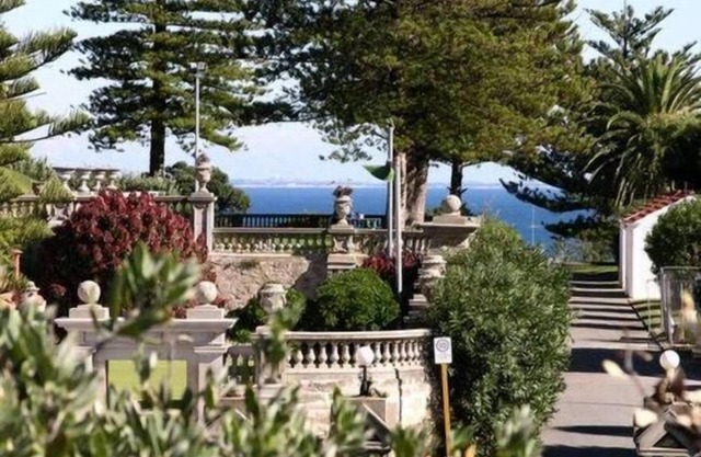 Cottesloe Views Apartment