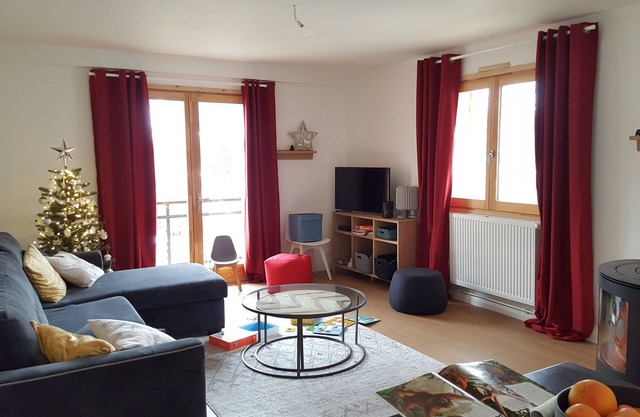 COUNTRY COTTAGE 8 PERS. FREE THIS SUMMER. COME and enjoy your holidays in CORRENCON