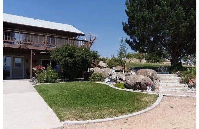 Country living, 20 acres, Horses, Dogs, Family Fun