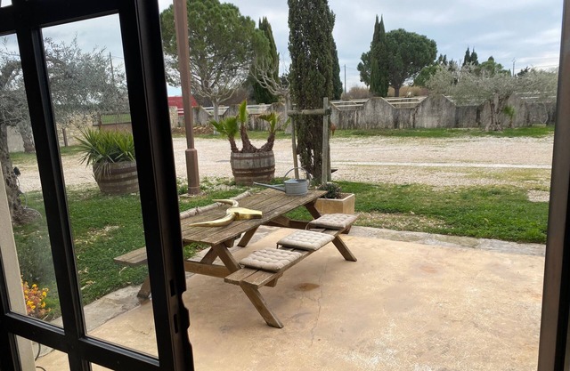 Country property on the outskirts of Arles