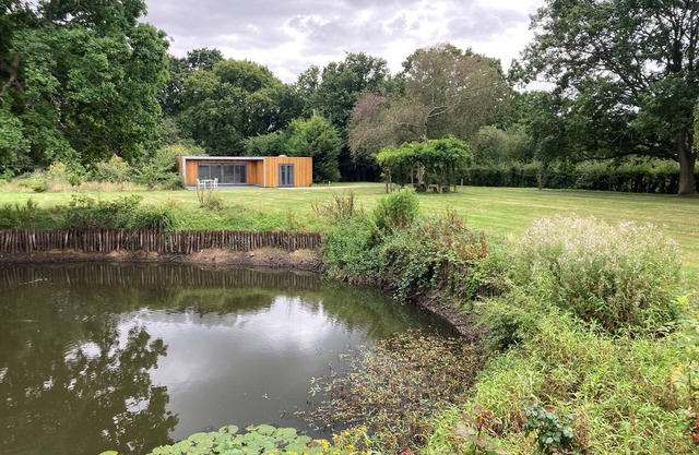 Countryside Annex- Sleeps 2, Free Parking & Garden