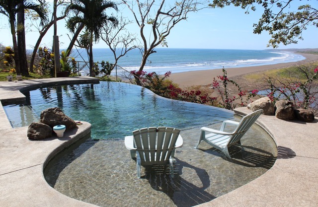 Couples Hideaway Penthouse, Best Beach View Possible! Within Wildlife Refuge