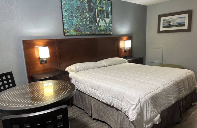 Courtland Inn Motel