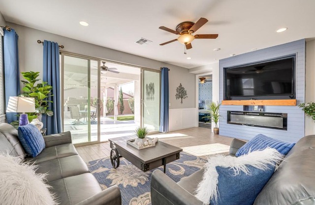 Covered Patio Family-Friendly Home in Casa Grande