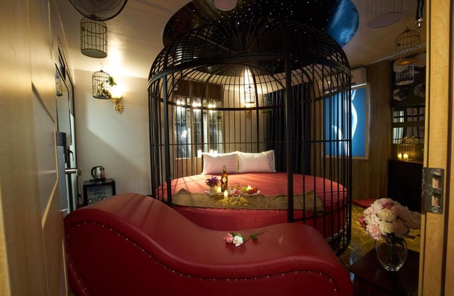 Cozi 9 Hotel - Theme Hotel