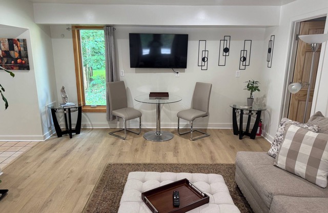 Cozy 1 bedroom apartment in charming Bolivar Harpers Ferry