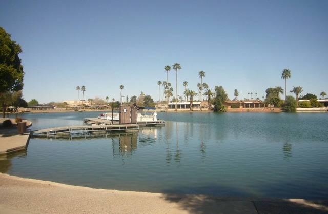 Cozy 1-bedroom condo resort in charming Mesa with WiFi, AC