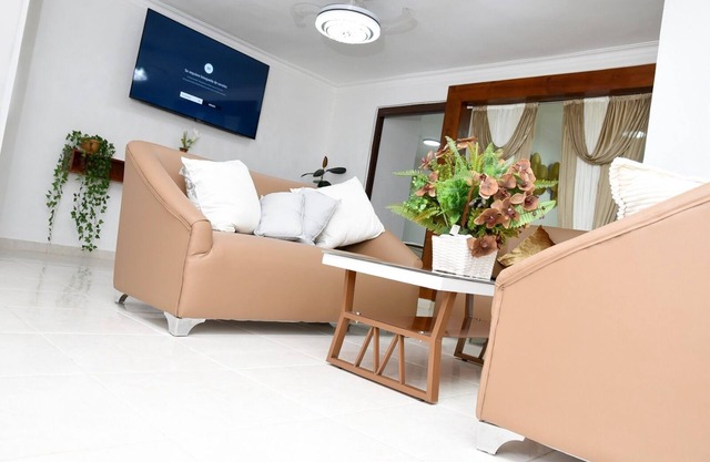 Cozy 1st Floor 2-bedroom apartment in La Vega with WiFi, AC, Self-Check-In