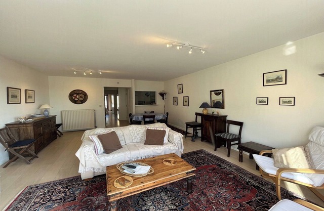 Cozy 4th Floor Apartment