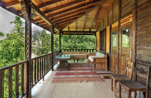 Cozy Chalet on Feslikan Plateau, 45 minutes from Konyaalti Beach