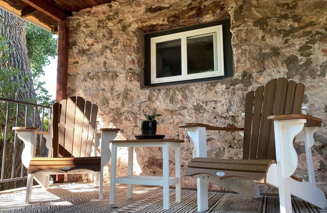 Cozy Cottage in Hartville, Guernsey State Park