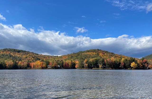 Cozy cottage lake retreat with private beach. Perfect place to unplug.