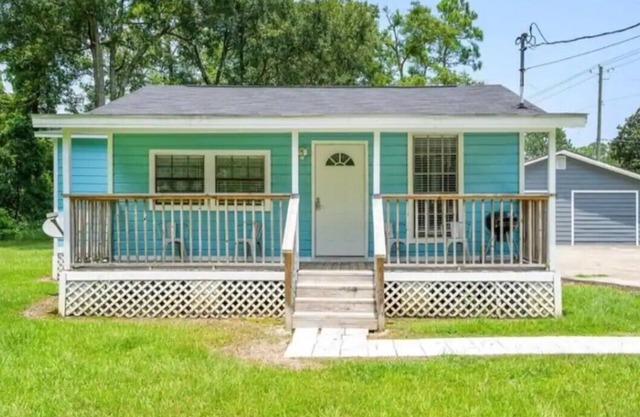 Cozy Cottage near Dauphin Island!