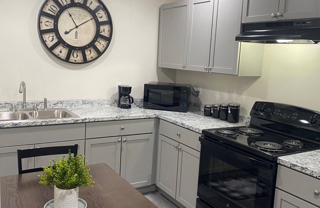 Cozy country apartment minutes away from local attractions.