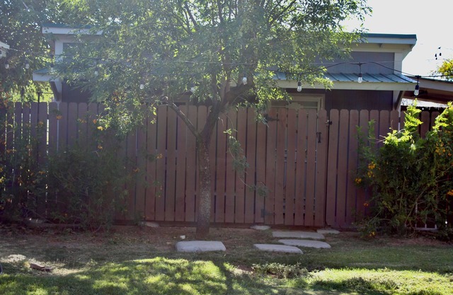 Cozy Detached Studio Guest Retreat in the Country!