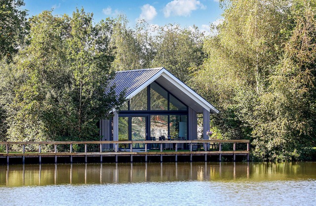Cozy home in Oosterwolde with WiFi