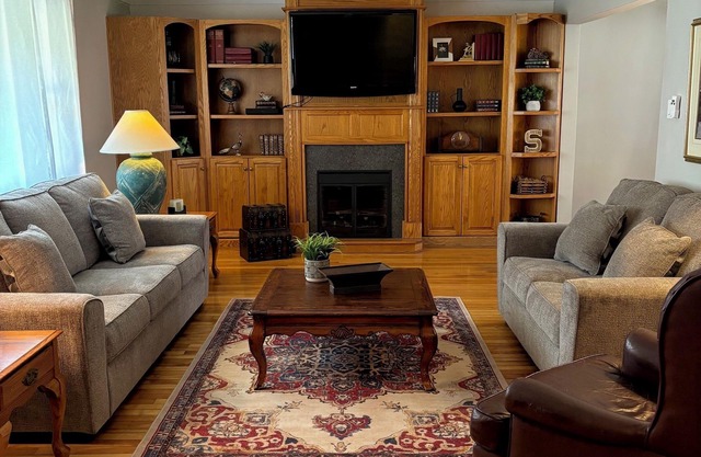 Cozy Home near the Beach, with Hiking & Biking Trails, Wineries & Ziplinesnn