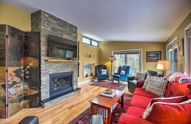Cozy Home with Sauna Mins to Stowe Mountain Resort